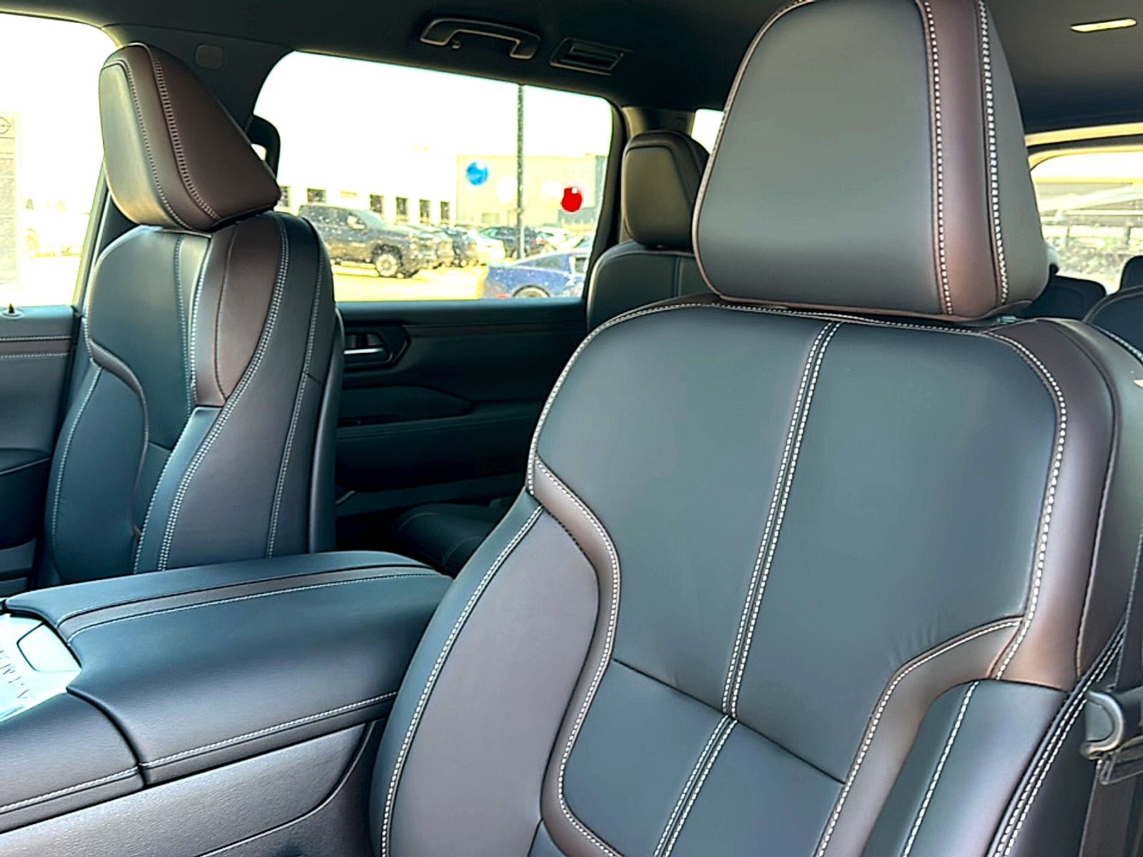 New 2026 Nissan Armada SL w/ Captain's Chari Seat Package AWD/4WD image 11