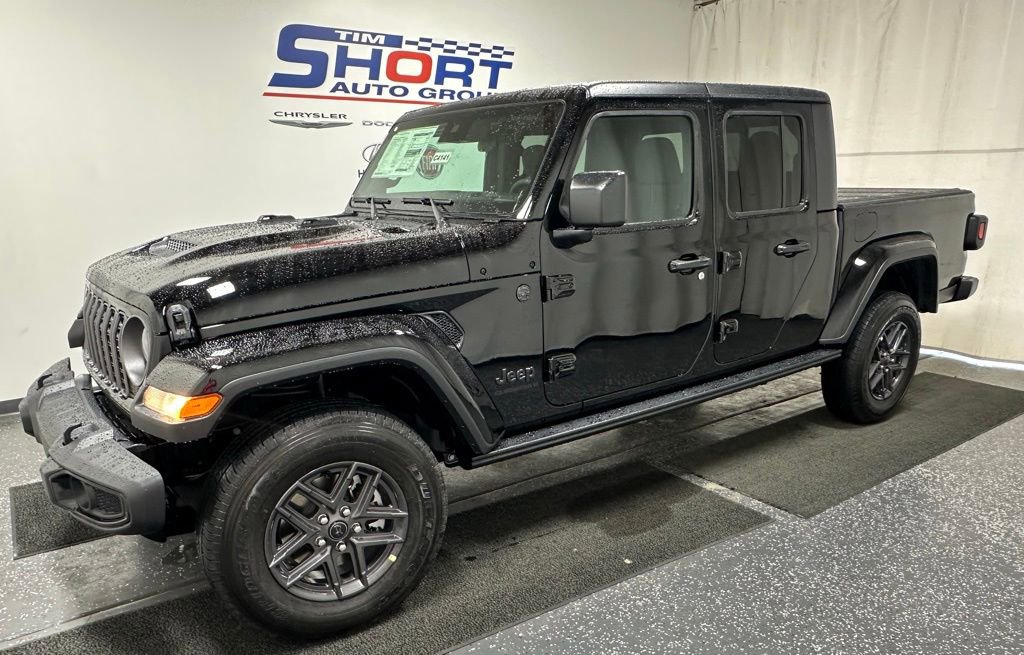 New 2025 Jeep Gladiator Sport AWD/4WD image 1