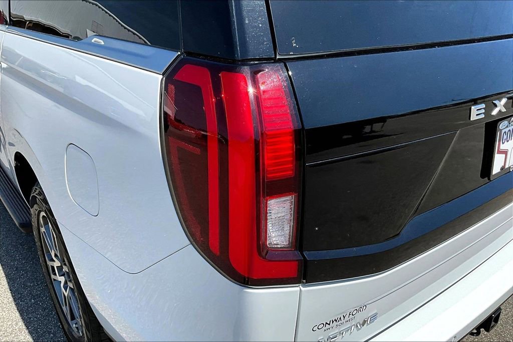 Used 2025 Ford Expedition Max Active AWD/4WD image 25