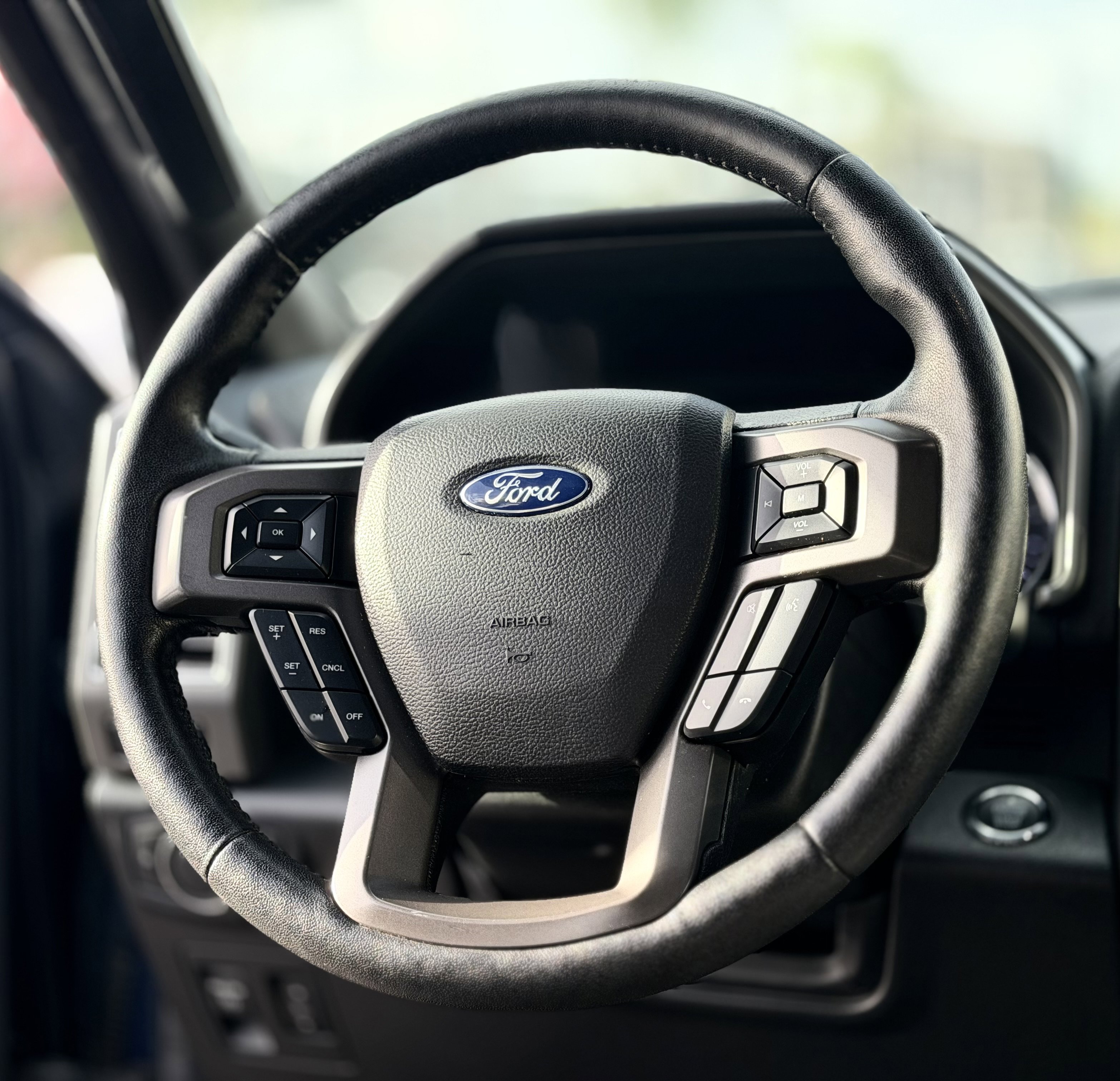 Used 2019 Ford Expedition XLT w/ Equipment Group 202A image 32