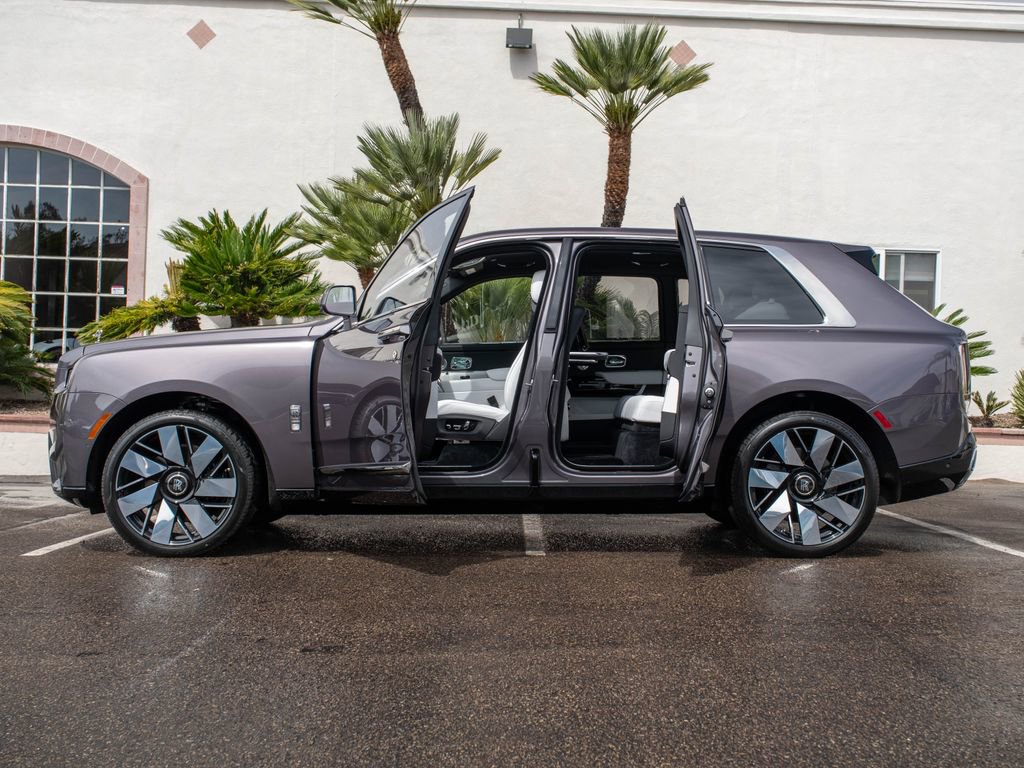New 2026 Rolls-Royce Cullinan image 43