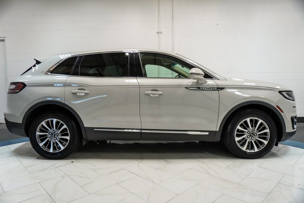 Used 2019 Lincoln Nautilus Select image 36