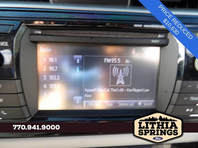 Used 2016 Toyota Corolla LE FWD image 19