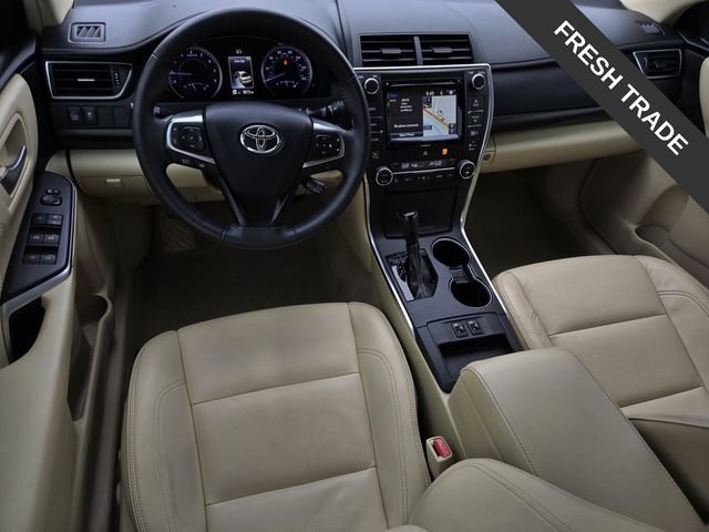 Used 2017 Toyota Camry XLE w/ Moonroof Package FWD image 16