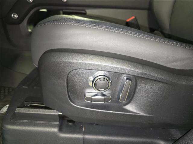 New 2024 Land Rover Defender 130 Outbound image 29