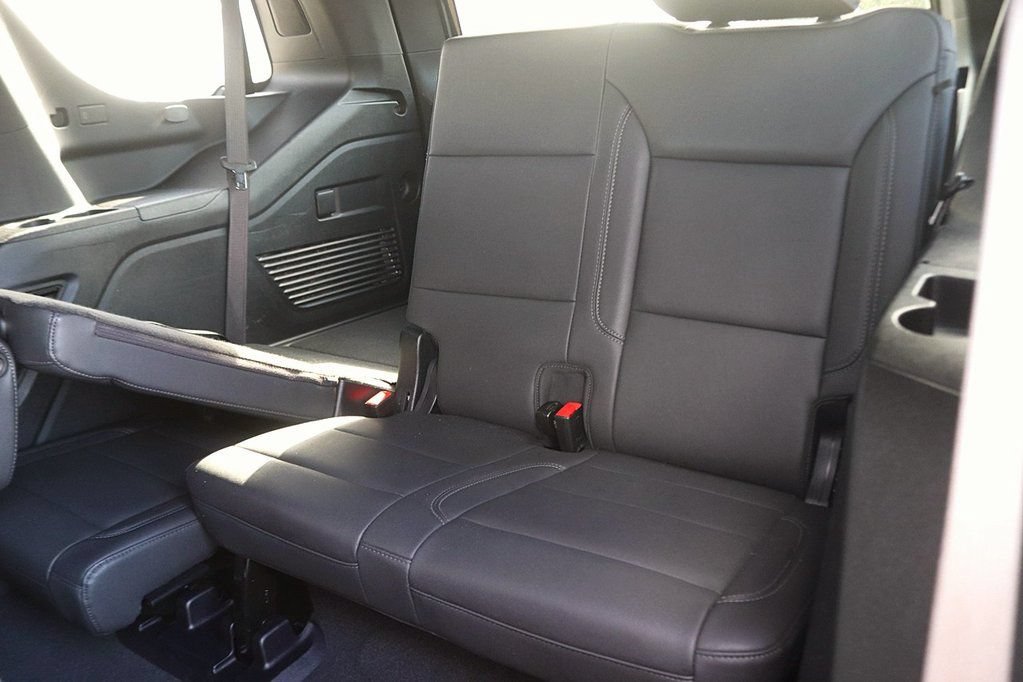 Used 2025 Chevrolet Tahoe Z71 AWD/4WD image 17
