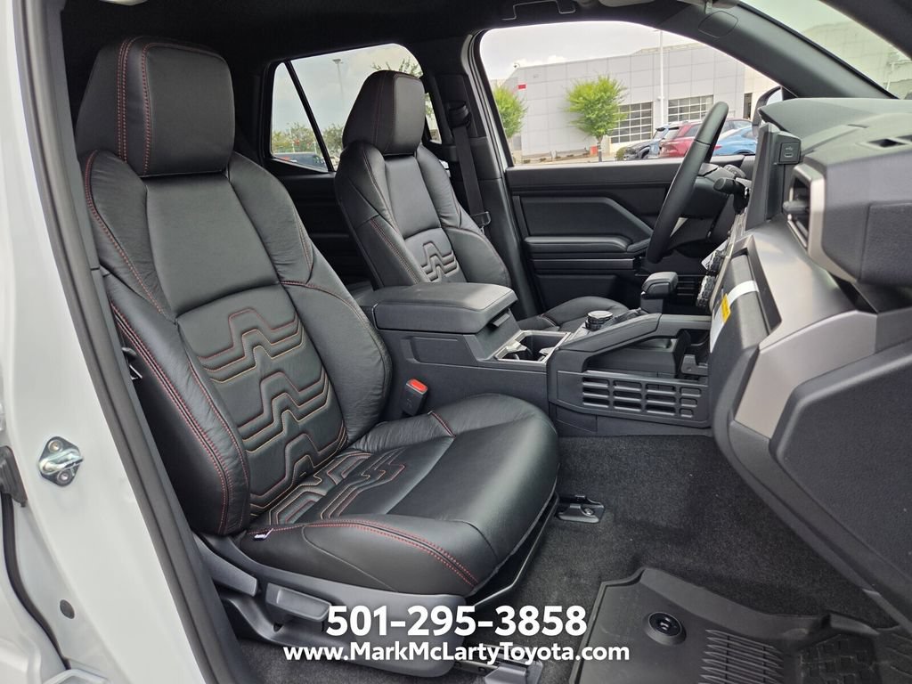 New 2026 Toyota 4Runner SR5 AWD/4WD image 13