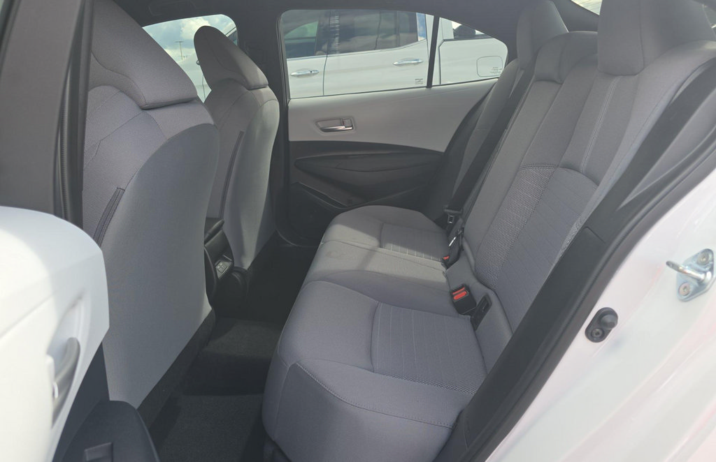 Used 2025 Toyota Corolla SE FWD image 14