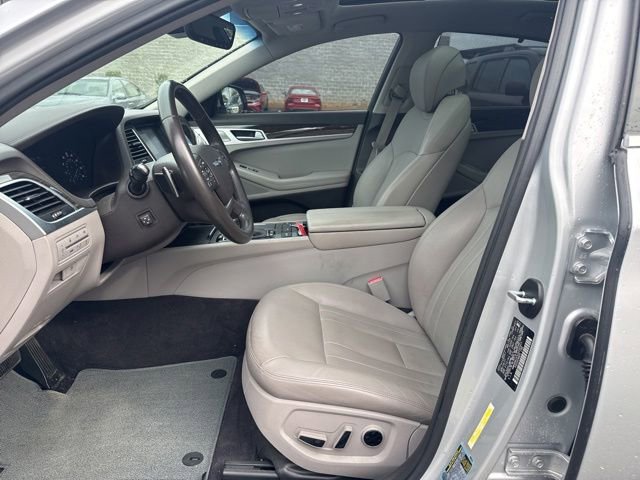 Used 2018 Genesis G80 3.8 w/ Option Group 02 RWD image 9