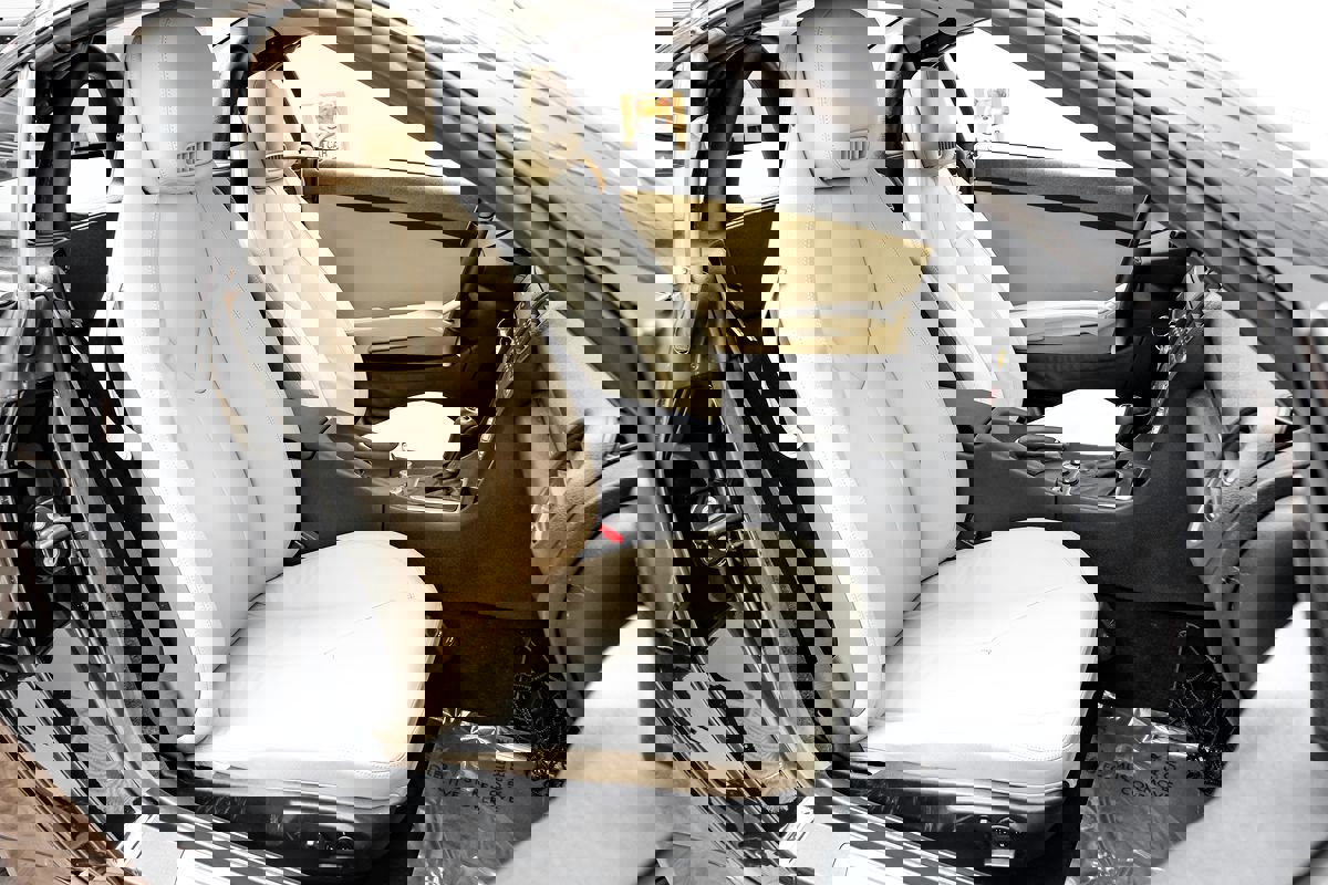 Used 2011 Mercedes-Benz SLK 300 image 31