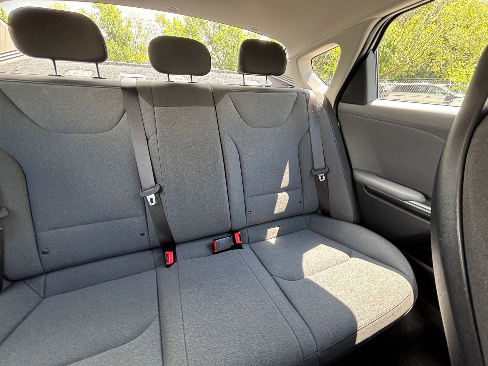 Used 2025 Kia K4 FWD image 36