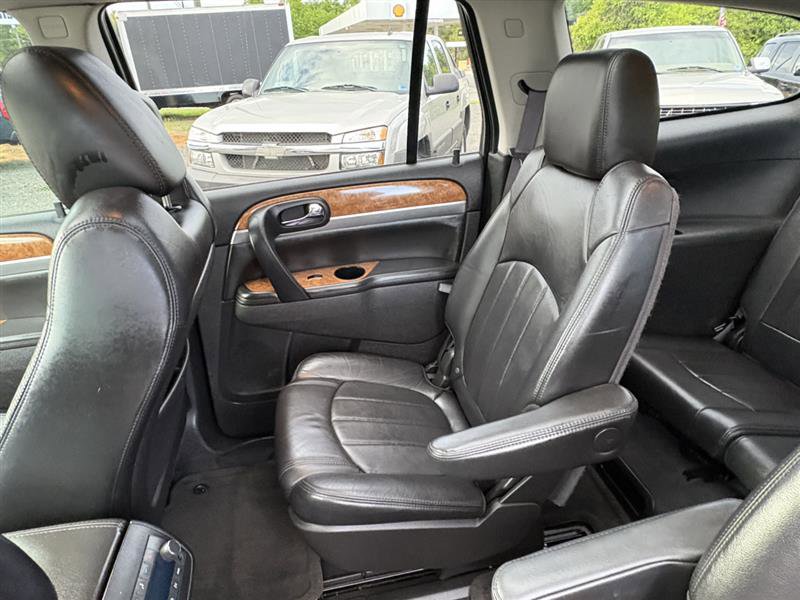 Used 2011 Buick Enclave CXL AWD/4WD image 13