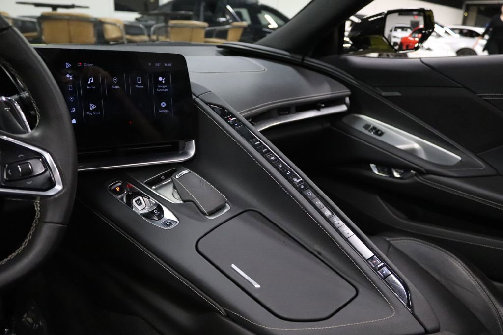 Used 2024 Chevrolet Corvette Stingray Convertible w/ Battery Protection Package image 24