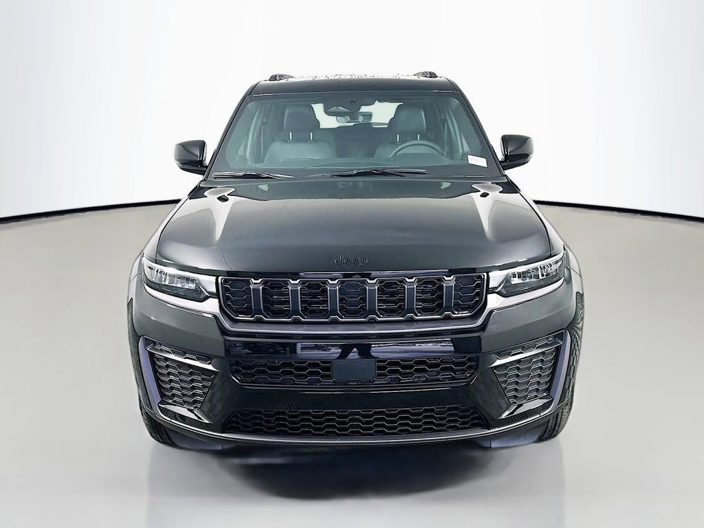 New 2026 Jeep Grand Cherokee Altitude AWD/4WD image 2