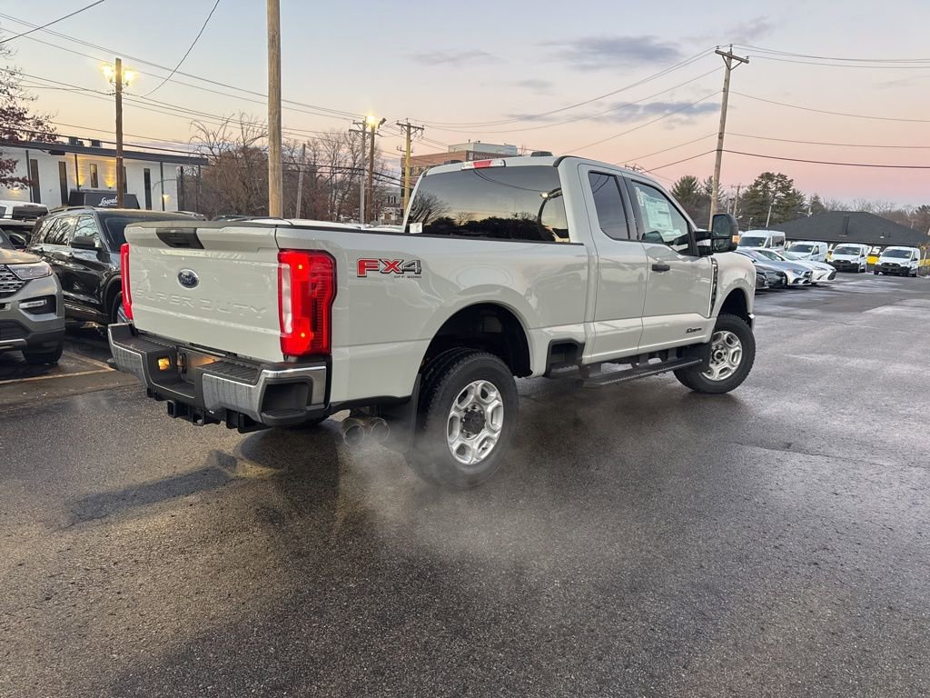 New 2026 Ford F350 XLT w/ FX4 Off-Road Package image 6