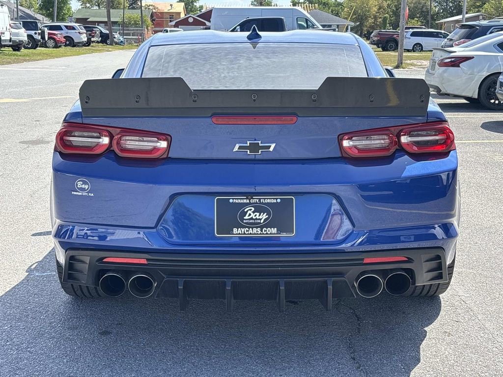 Used 2020 Chevrolet Camaro LT w/ Technology Package RWD image 4