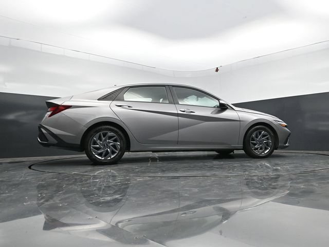 Used 2024 Hyundai Elantra SEL FWD image 60