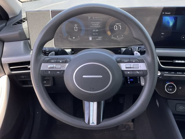 Used 2025 Hyundai Sonata SEL FWD image 11