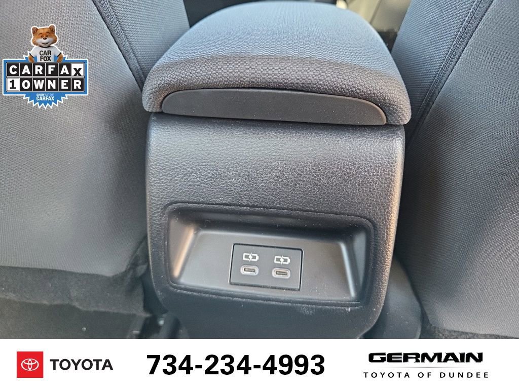 Used 2025 Toyota Corolla LE image 19