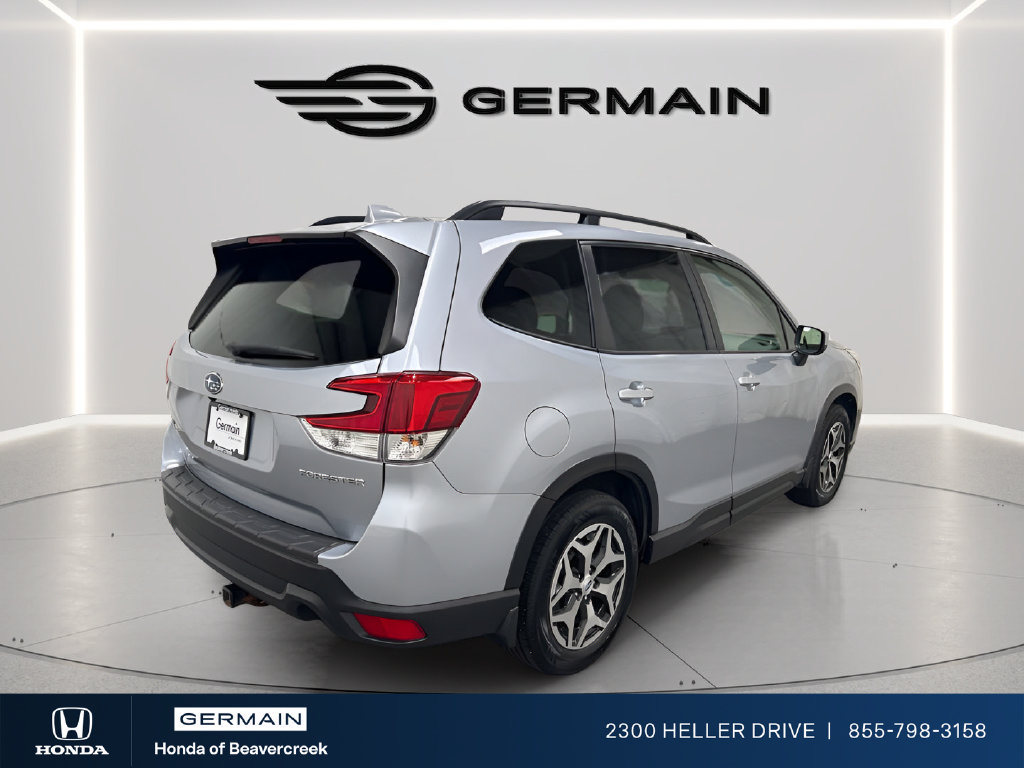 Used 2020 Subaru Forester Premium AWD/4WD image 8