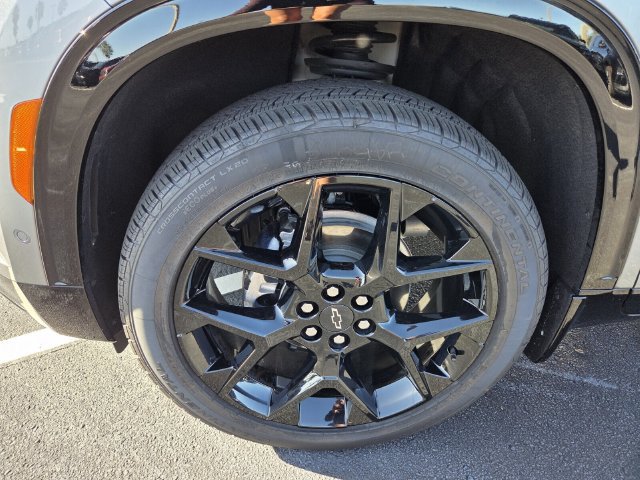 New 2026 Chevrolet Traverse RS w/ LPO, Floor Liner Package AWD/4WD image 5