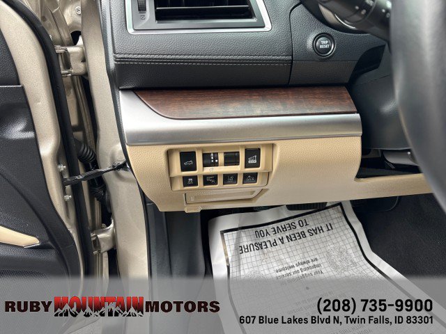 Used 2019 Subaru Outback 2.5i Limited w/ Popular Package #2 AWD/4WD image 12