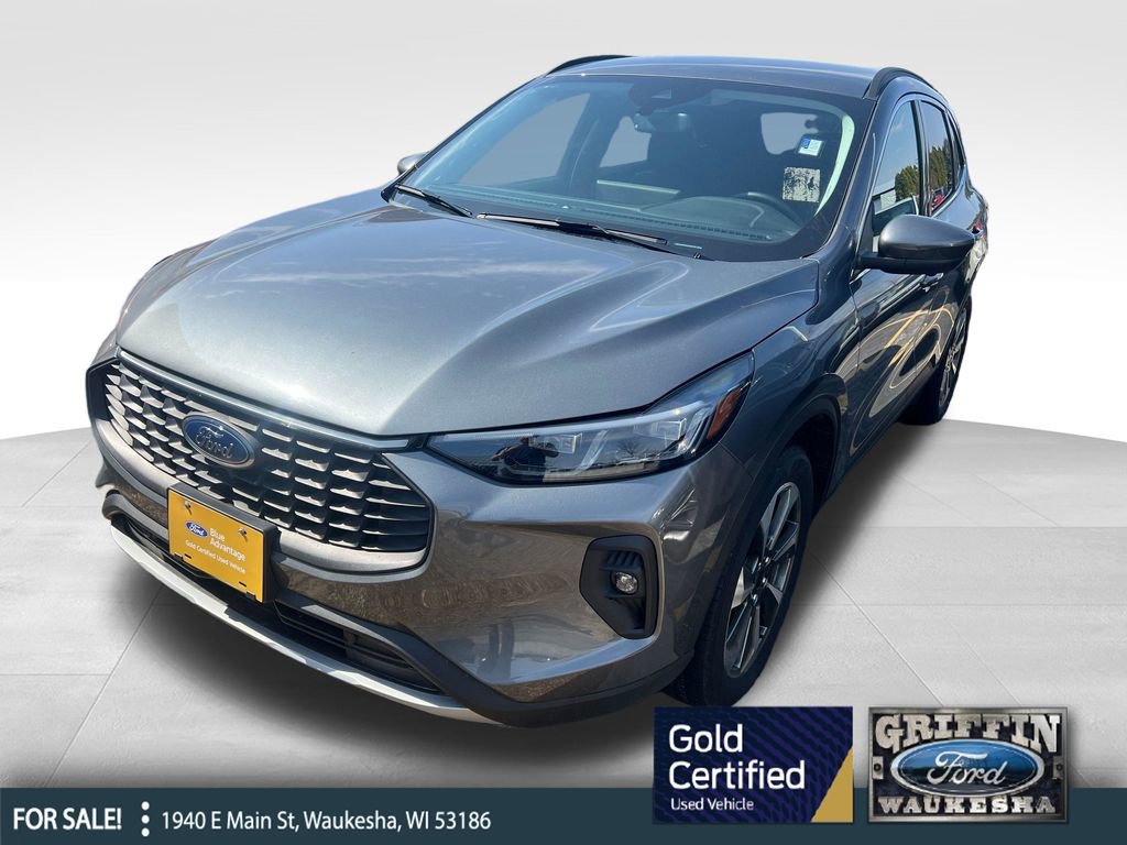 Certified 2025 Ford Escape Platinum image 1