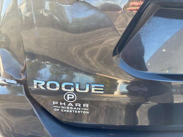 Used 2017 Nissan Rogue SV FWD image 32