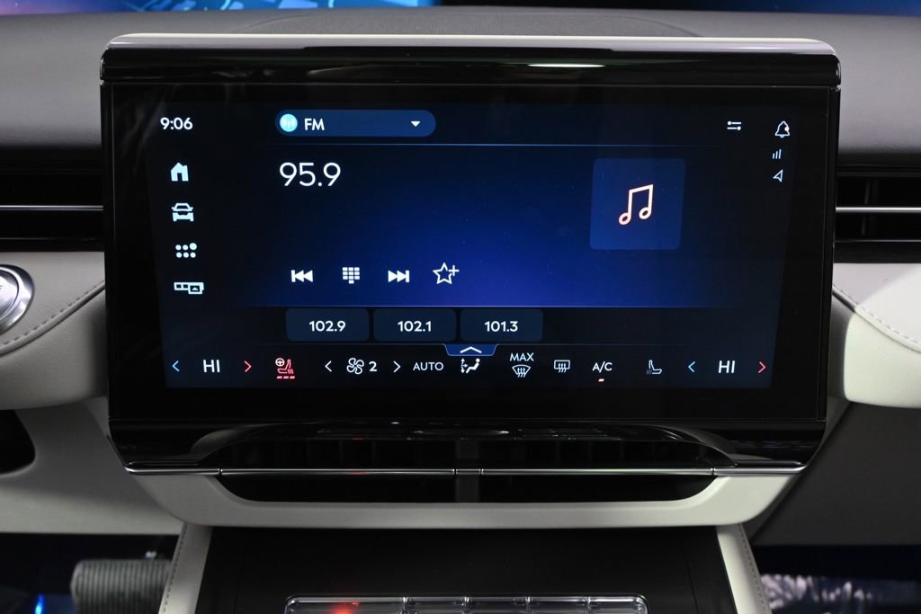 New 2026 Lincoln Nautilus Reserve w/ Jet Appearance Package AWD/4WD image 28