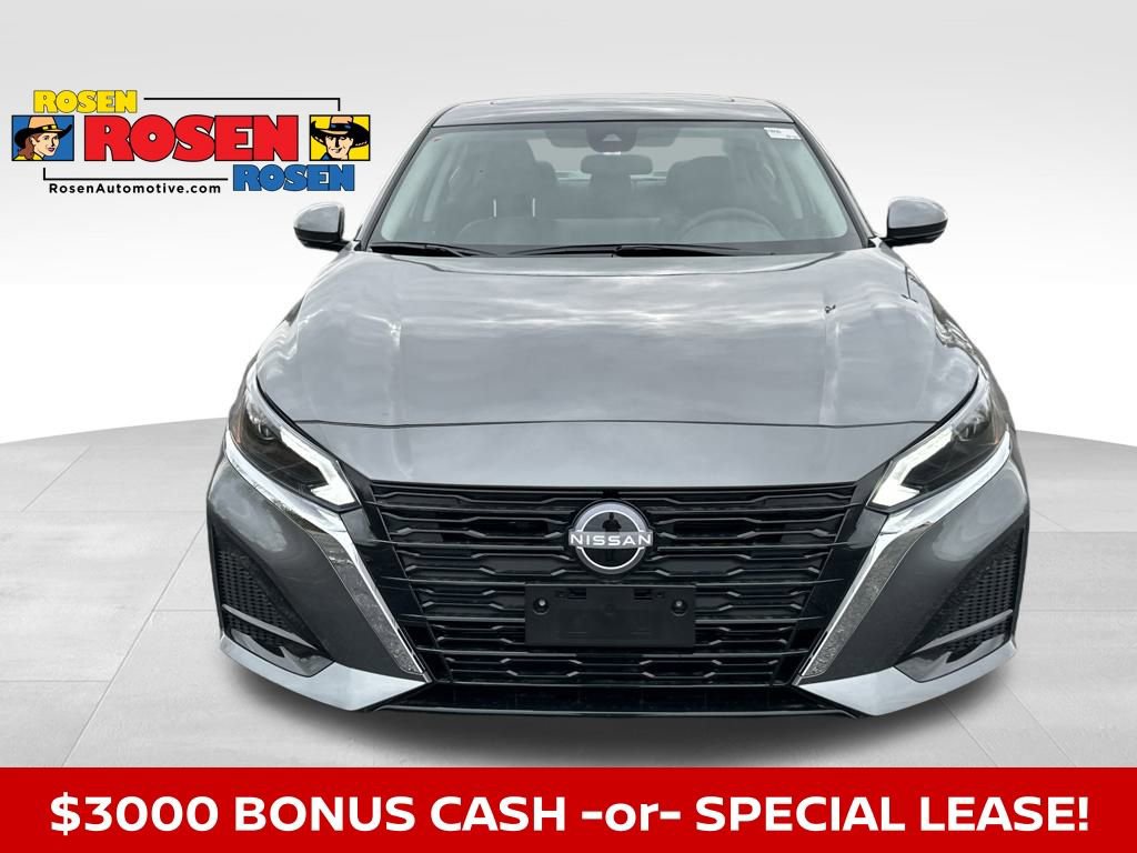 New 2025 Nissan Altima 2.5 SL image 8