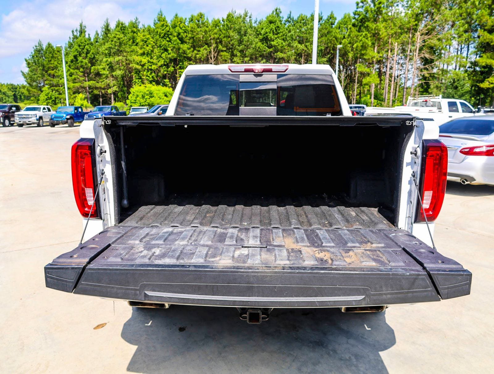 Used 2021 GMC Sierra 1500 AT4 w/ AT4 Premium Package AWD/4WD image 7