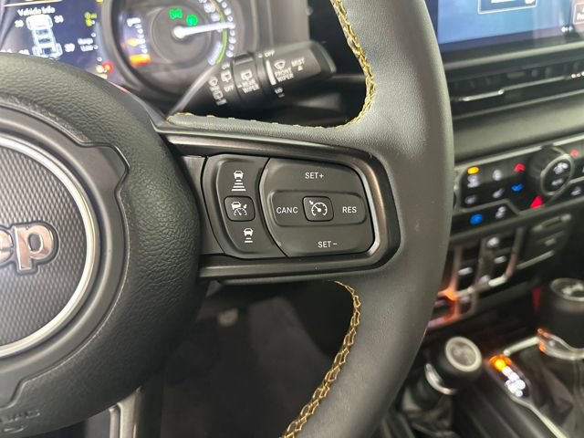 Used 2024 Jeep Wrangler Unlimited image 16