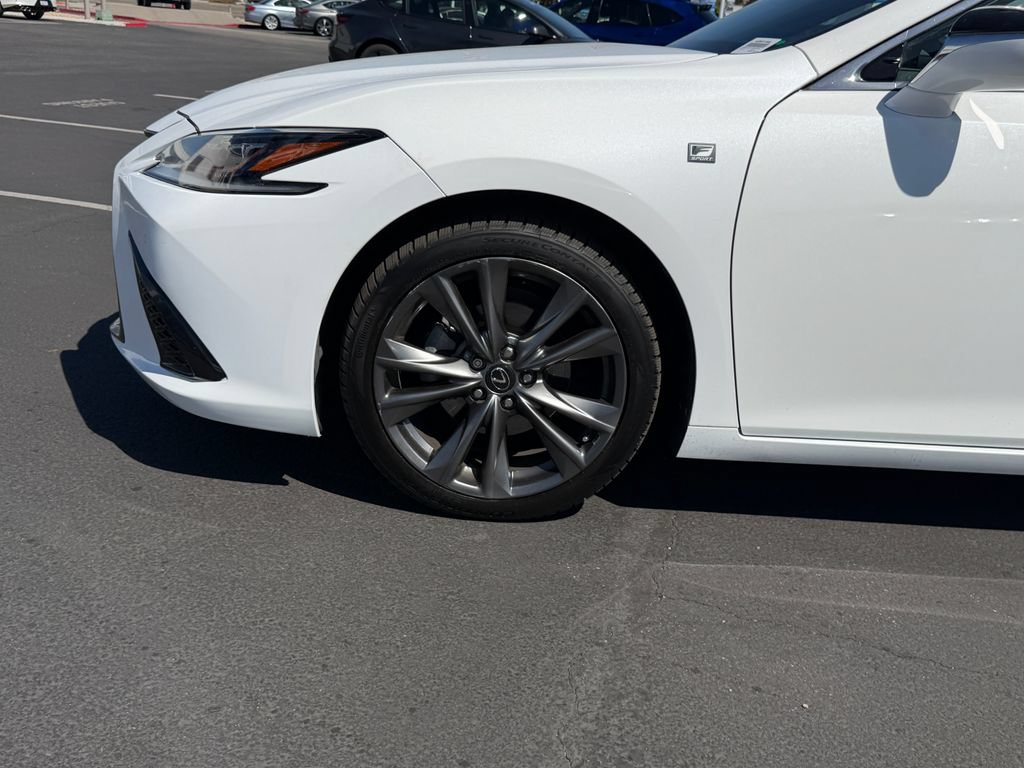 Used 2019 Lexus ES 350 F Sport w/ Accessory Package FWD image 5