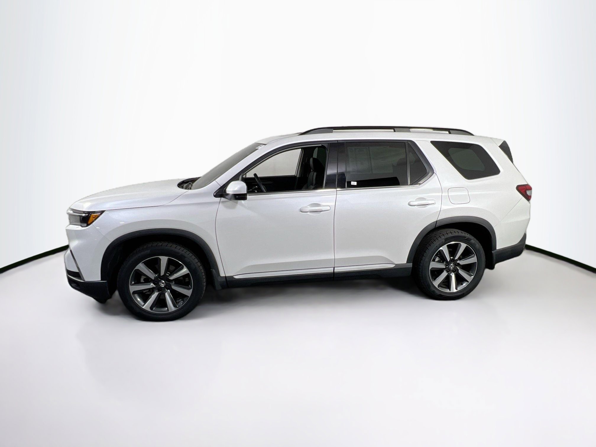 Used 2023 Honda Pilot Touring image 8