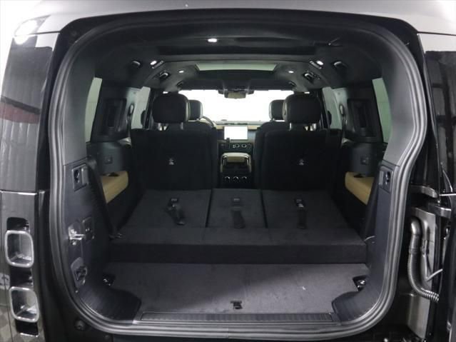 New 2025 Land Rover Defender 130 V8 AWD/4WD image 30