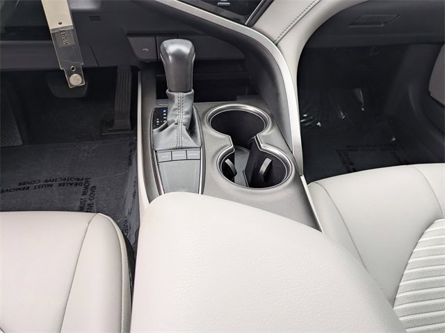 Used 2023 Toyota Camry SE image 16