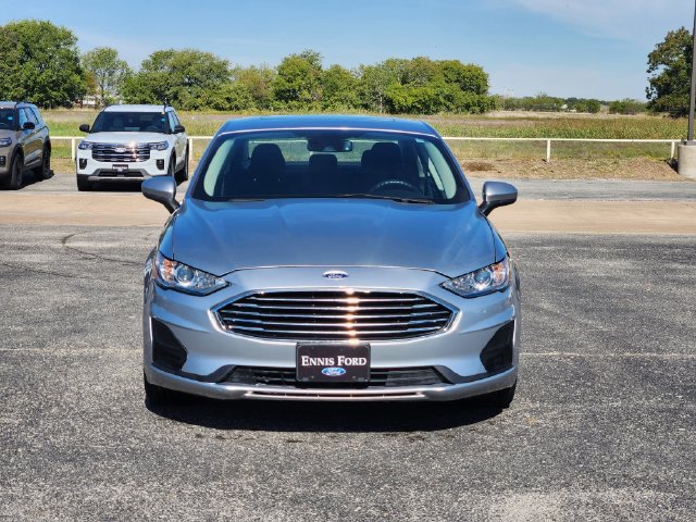 Used 2020 Ford Fusion SE FWD image 2