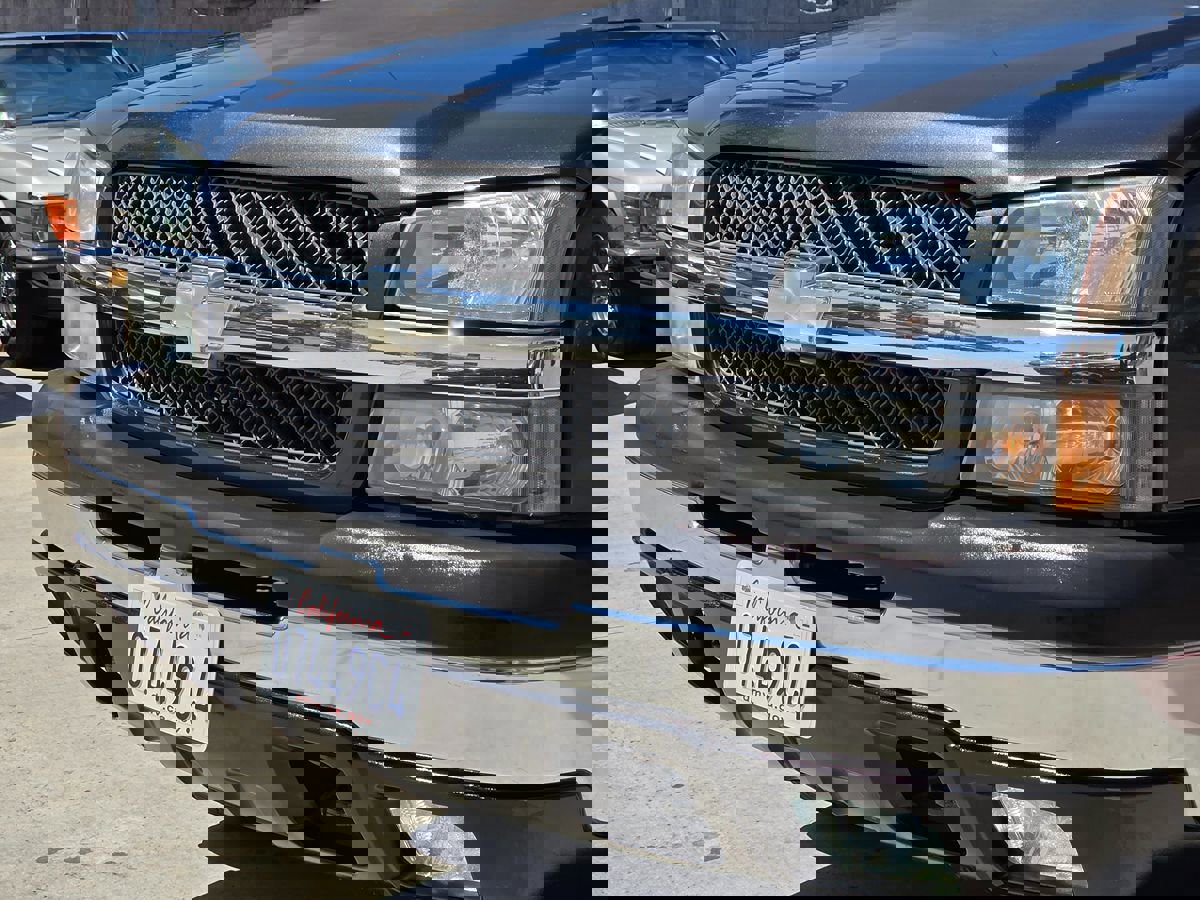 Used 2005 Chevrolet Silverado 1500 LS AWD/4WD image 8