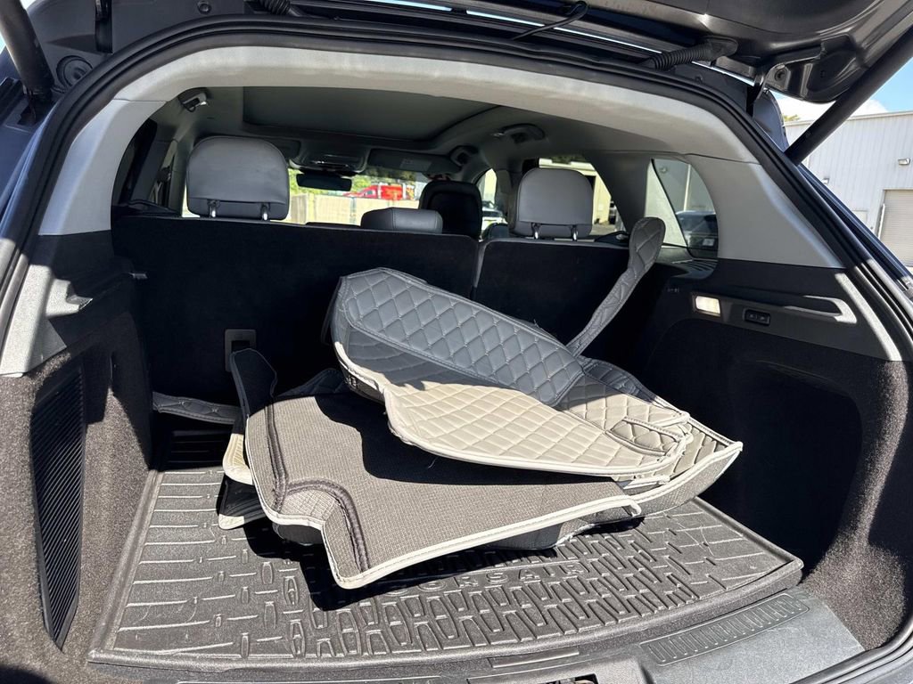 Certified 2021 Lincoln Corsair Reserve w/ Equipment Group 201A image 11