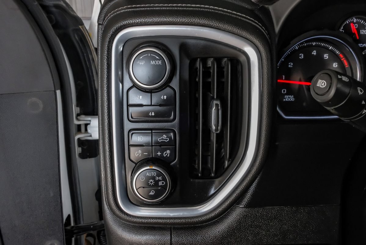 Used 2021 Chevrolet Silverado 2500 LT w/ Convenience Package AWD/4WD image 28