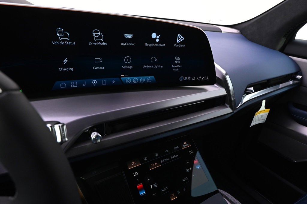 New 2026 Cadillac Vistiq Premium Luxury w/ LPO, Floor Liner Package image 26