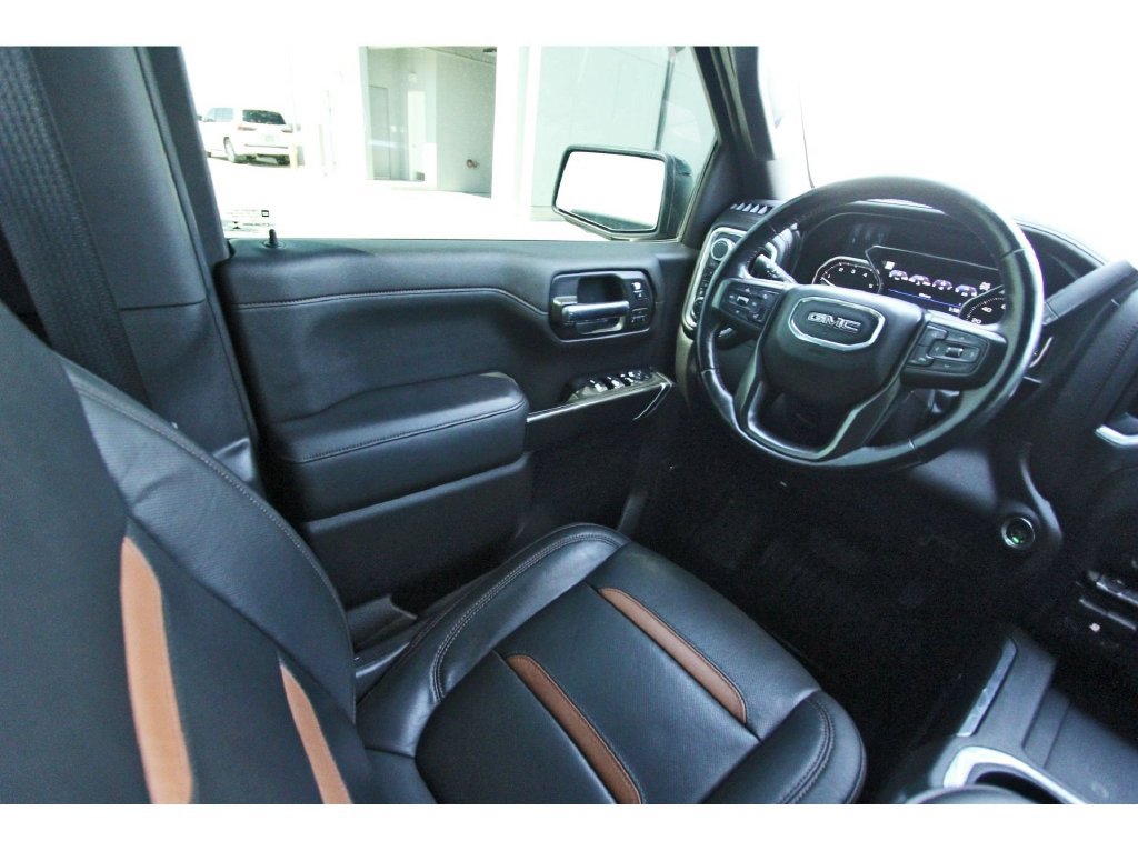 Used 2019 GMC Sierra 1500 AT4 w/ Off Road Performance Package AWD/4WD image 8