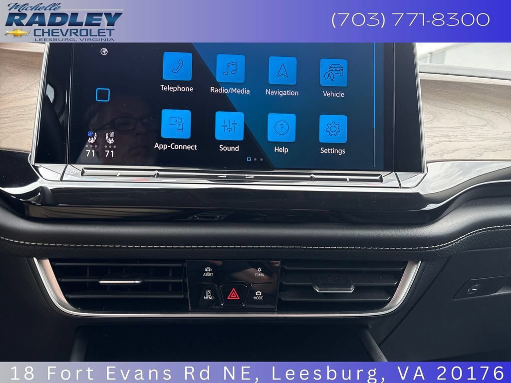 Used 2025 Volkswagen Atlas SE AWD/4WD image 17