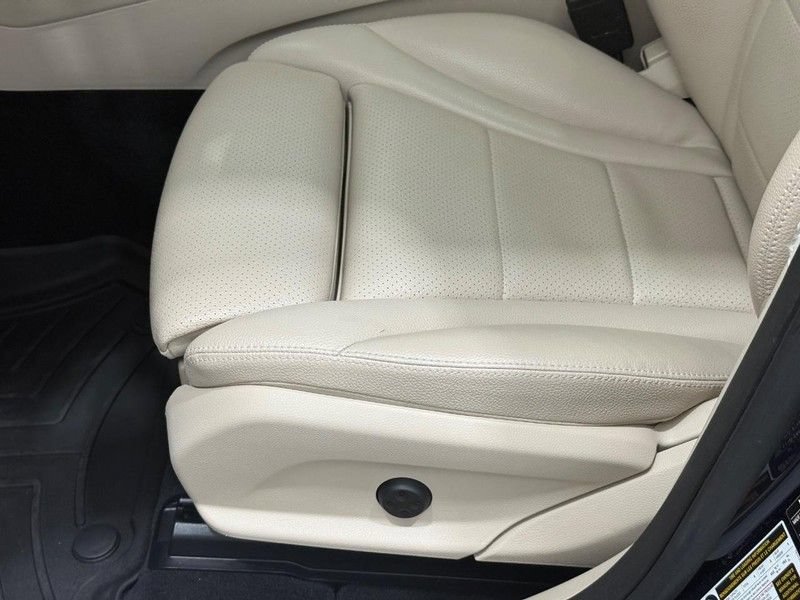 Used 2019 Mercedes-Benz GLC 300 4MATIC image 20