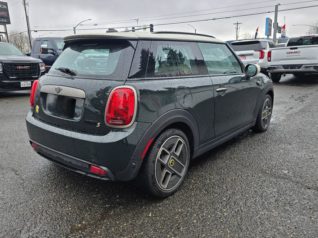 Used 2024 MINI Cooper SE w/ MINI Resolute Edition image 39