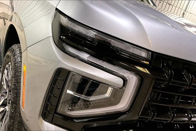 Used 2026 Chevrolet Tahoe Z71 w/ Sun And Tow Package AWD/4WD image 4
