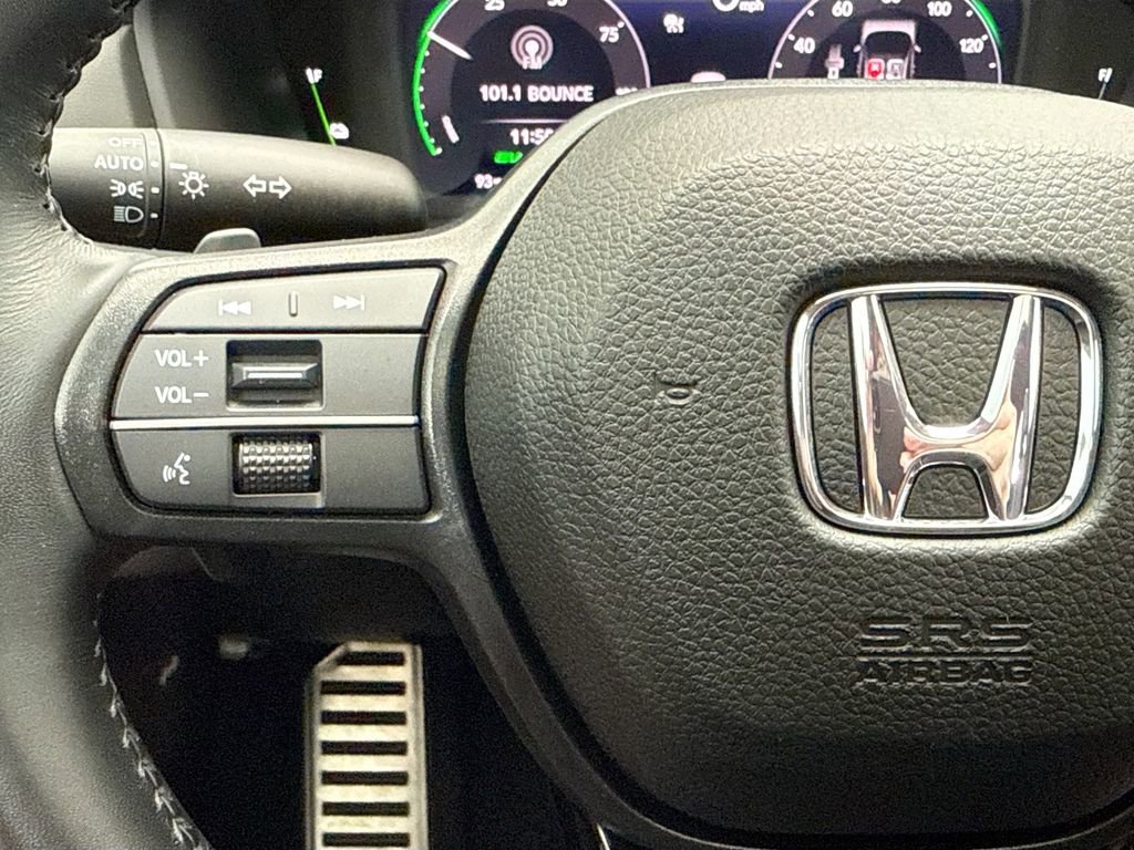 Used 2023 Honda Accord Sport image 11