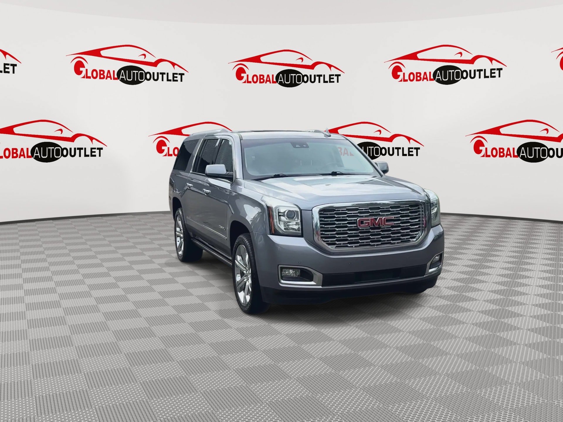 Used 2019 GMC Yukon XL Denali w/ Open Road Package RWD image 3