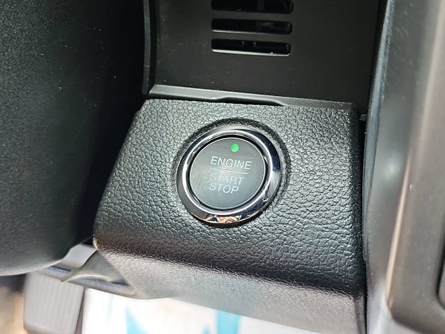 Certified 2021 Ford Expedition XLT RWD image 31