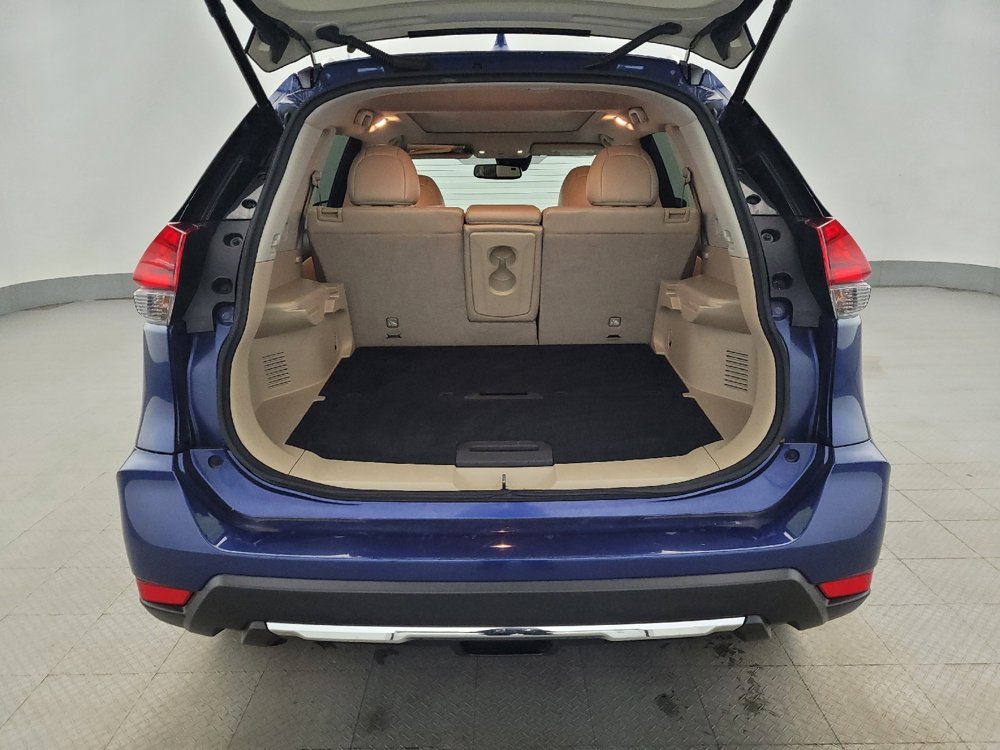 Used 2017 Nissan Rogue SL w/ SL Premium Package image 29